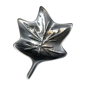 Hoselton Canada Cast Aluminum Maple Leaf Dish Signed #527 Mid Century Modern